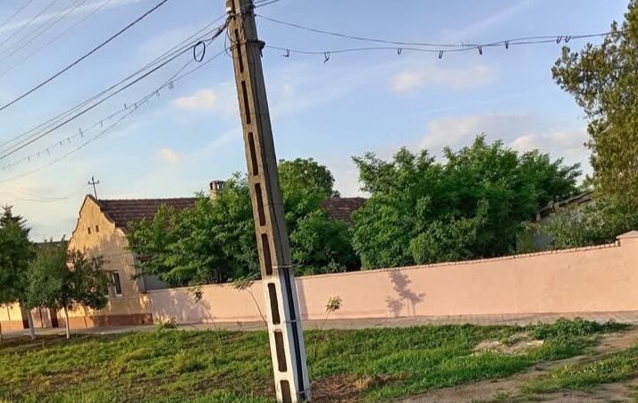 Arad, Felnac, se vinde casa + teren mare, la nici 2 minute de centru